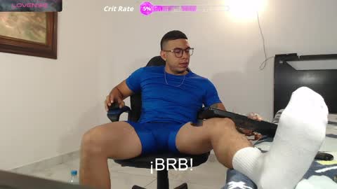 alejandrocock online show from April 2, 11:13 pm