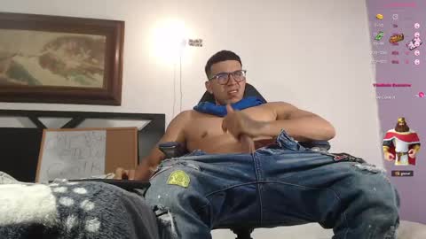 alejandrocock online show from May 28, 10:40 pm