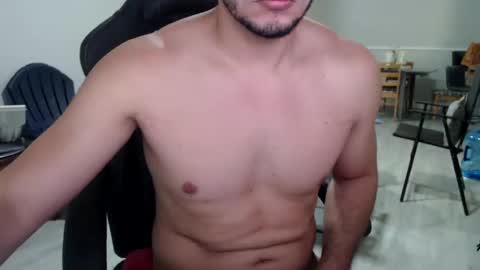 Snapshot of alejandrogermano chatting on October 14, 1:06 am alejandrogermano online show from October 14, 1:06 am