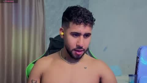 Snapshot of alejandrojf_00 chatting on June 20, 7:38 pm Daiki jack online show from June 20, 7:38 pm