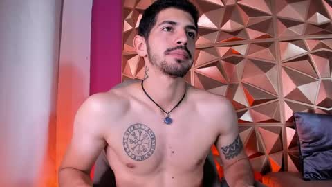 Alejo  online show from March 21, 8:19 am