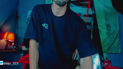 alejo_323__ online show from October 29, 1:08 am