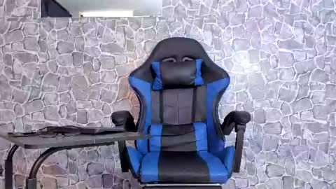Snapshot of alejo_peverell chatting on July 12, 5:15 pm alejo peverell online show from July 12, 5:15 pm