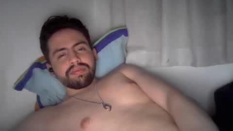 alejo_shy online show from December 1, 6:18 am