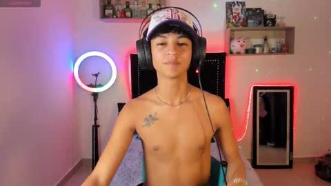 Snapshot of alejoo_storms chatting on November 14, 4:55 am alejo online show from November 14, 4:55 am