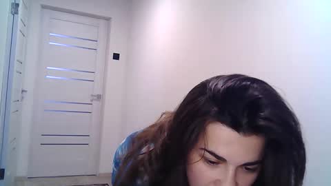 Snapshot of aleksafalii chatting on January 8, 10:39 am aleksafalii online show from January 8, 10:39 am