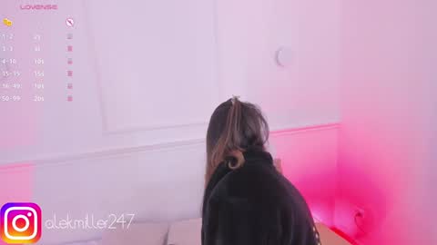 Snapshot of aleksandra_miller chatting on January 8, 6:31 pm Aleksandra online show from January 8, 6:31 pm