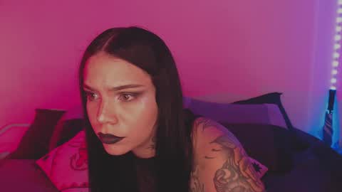 Snapshot of aleksanoir chatting on June 3, 6:46 pm AleksaNoir online show from June 3, 6:46 pm