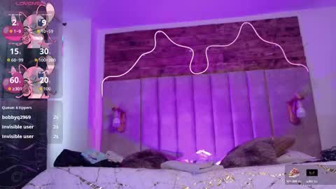 Snapshot of alektra_bryce chatting on October 9, 8:29 pm alektra_bryce online show from October 9, 8:29 pm