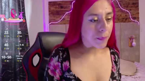 Snapshot of alektra_bryce chatting on October 19, 7:36 pm alektra_bryce online show from October 19, 7:36 pm