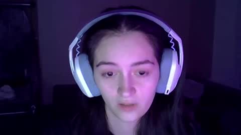 Snapshot of alena_0707 chatting on January 14, 2:55 pm alena_0707 online show from January 14, 2:55 pm