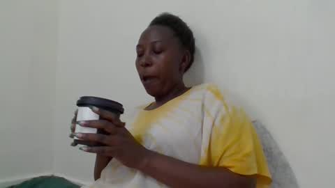 Snapshot of alesha_ chatting on January 29, 8:08 am Noreen Kennth and Emilly online show from January 29, 8:08 am