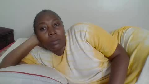 Noreen Kennth and Emilly online show from December 20, 7:37 am