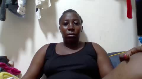 Noreen Kennth and Emilly online show from April 7, 6:52 pm