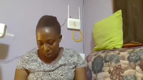 Snapshot of alesha_ chatting on May 2, 8:08 am Noreen Kennth and Emilly online show from May 2, 8:08 am