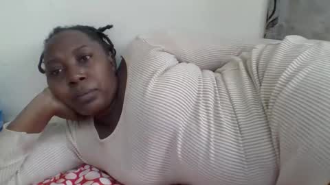 Snapshot of alesha_ chatting on May 26, 6:04 pm Noreen Kennth and Emilly online show from May 26, 6:04 pm