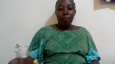 Noreen Kennth and Emilly online show from June 25, 6:01 pm