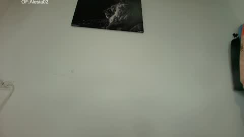 alesia02 online show from April 4, 4:33 am