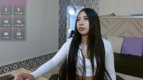 alesiia_tay online show from May 19, 12:00 pm