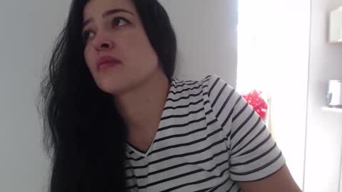 Snapshot of aleska_bell69 chatting on November 19, 4:07 pm Aleska online show from November 19, 4:07 pm