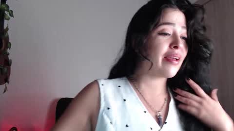 Snapshot of aleska_bell69 chatting on January 9, 5:37 pm Aleska online show from January 9, 5:37 pm