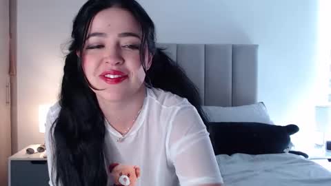 Snapshot of aleska_bell69 chatting on March 5, 4:03 pm Aleska online show from March 5, 4:03 pm