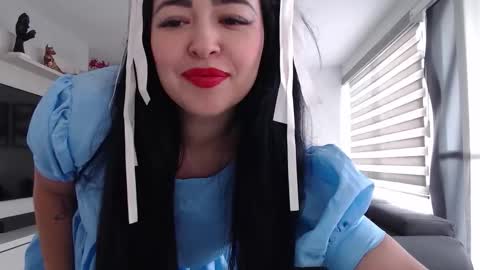 Snapshot of aleska_bell69 chatting on March 18, 3:37 pm Aleska online show from March 18, 3:37 pm