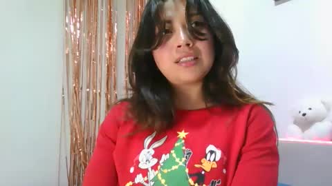 QUEEN OFF MILk  IM BACK  15 NOV online show from December 18, 12:06 am