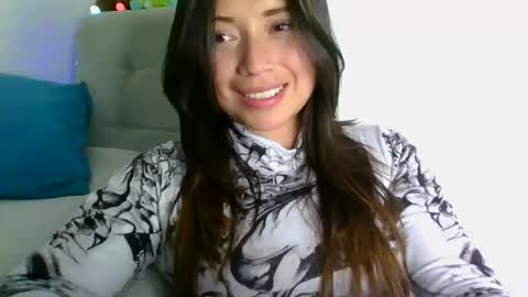 QUEEN OFF MILk  IM BACK  15 NOV online show from February 5, 10:47 pm