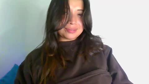 QUEEN OFF MILk  IM BACK  15 NOV online show from March 3, 1:45 am