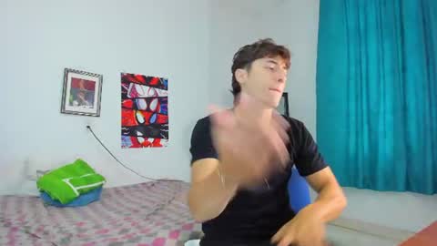 Snapshot of alessandro_dybala chatting on July 6, 12:35 pm Alessandro Dybala online show from July 6, 12:35 pm