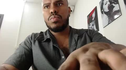 alessandro hamed online show from April 20, 3:04 pm