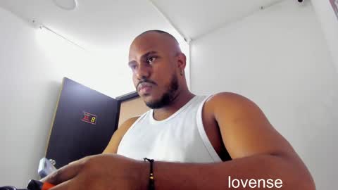 Snapshot of alessandro_hamed chatting on May 11, 4:26 pm alessandro hamed online show from May 11, 4:26 pm