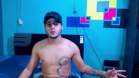 Snapshot of alessandrobooy chatting on December 16, 5:45 am alessandro online show from December 16, 5:45 am