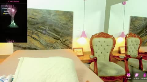 Snapshot of alessia12_ chatting on February 5, 8:35 pm Alessia online show from February 5, 8:35 pm