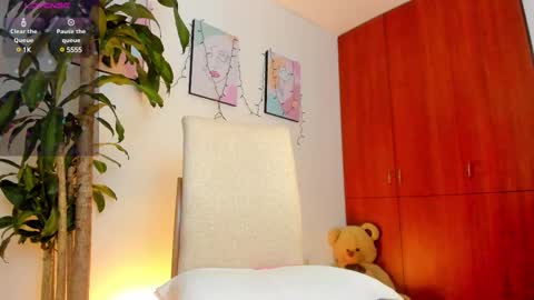 Alessia online show from March 11, 11:15 pm