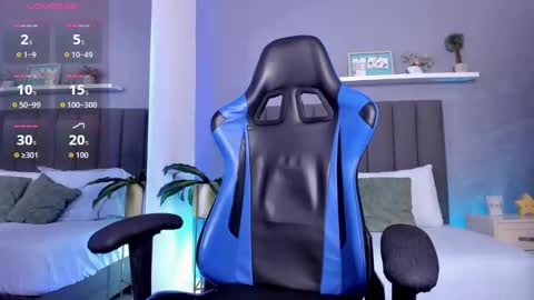 A L E S S I A online show from September 26, 7:40 pm