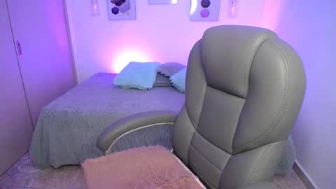 alessia_rouse online show from January 13, 10:26 pm