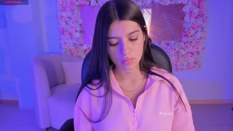 Snapshot of alessiacorleone_ chatting on December 22, 12:27 pm Alessia online show from December 22, 12:27 pm
