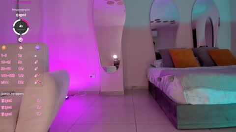 Snapshot of alessiacorleone_ chatting on January 22, 2:15 am Alessia online show from January 22, 2:15 am