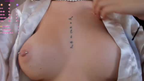 Snapshot of alessiacorleone_ chatting on February 18, 4:48 am Alessia online show from February 18, 4:48 am