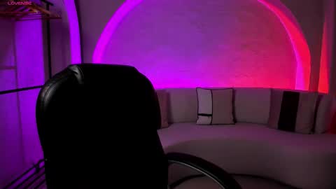 Snapshot of alessiacorleone_ chatting on October 10, 6:51 pm Alessia online show from October 10, 6:51 pm