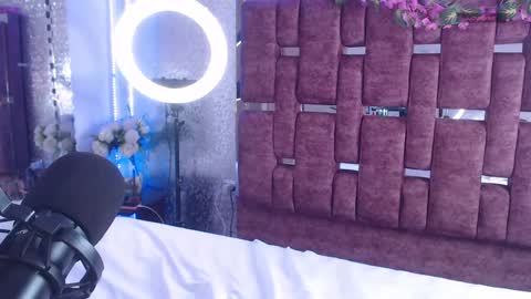 Snapshot of alessiadouce chatting on January 29, 8:46 pm Alessia online show from January 29, 8:46 pm