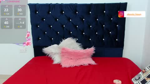 Alison online show from December 4, 8:40 pm