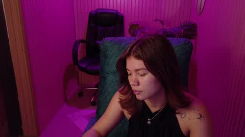 alessiamonroe_ online show from May 28, 8:28 pm