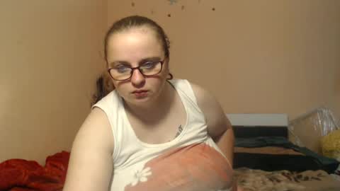 Snapshot of alessianeyl chatting on June 13, 2:42 am Alessia online show from June 13, 2:42 am