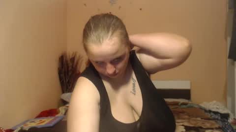 Snapshot of alessianeyl chatting on July 14, 2:05 am Alessia online show from July 14, 2:05 am