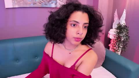 alessiia__ online show from February 8, 3:10 am