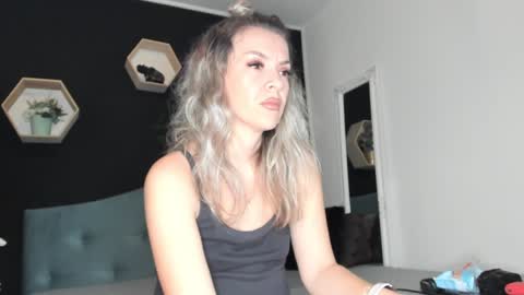 alesys69 online show from December 7, 11:12 pm