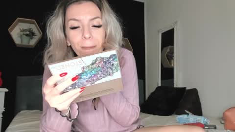 alesys69 online show from December 23, 12:35 am